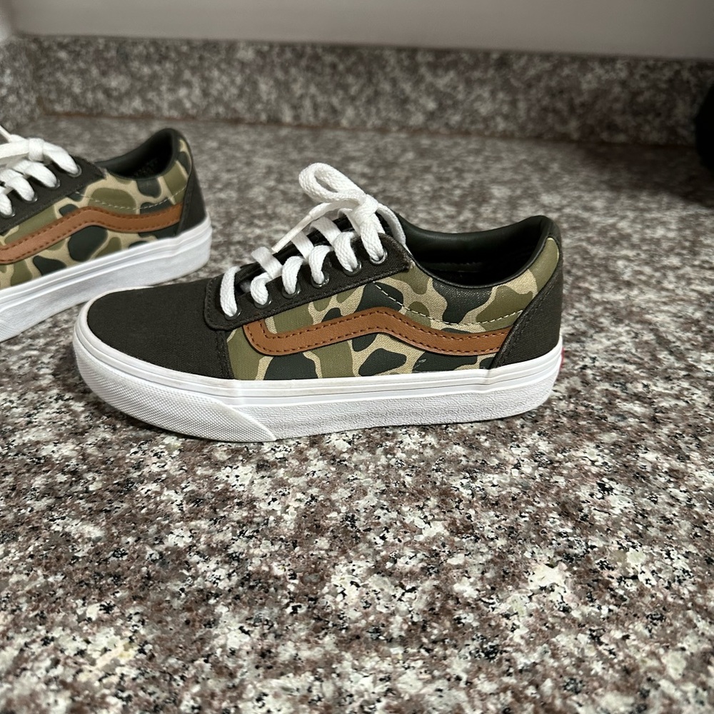 Vans boys camo